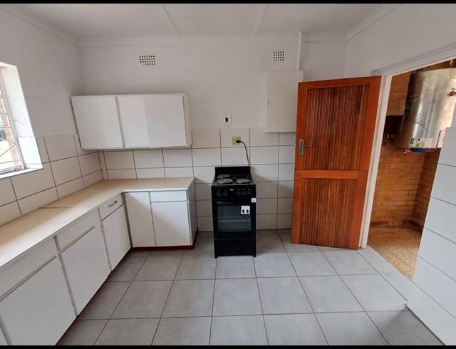 3 BEDROOM HOUSE FOR SALE IN VANDERBIJLPARK CW 6